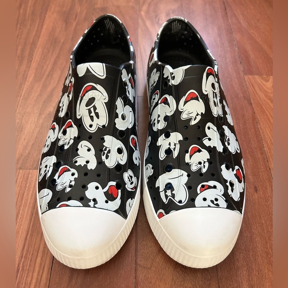 Disney x Native Shoes - NWT Disney X Native Mickey Mouse Shoes Size M-8 & W-10.